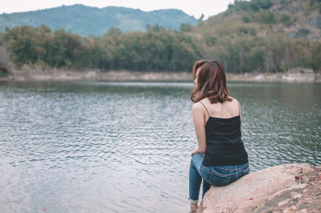 woman, lake, nature-4866179.jpg